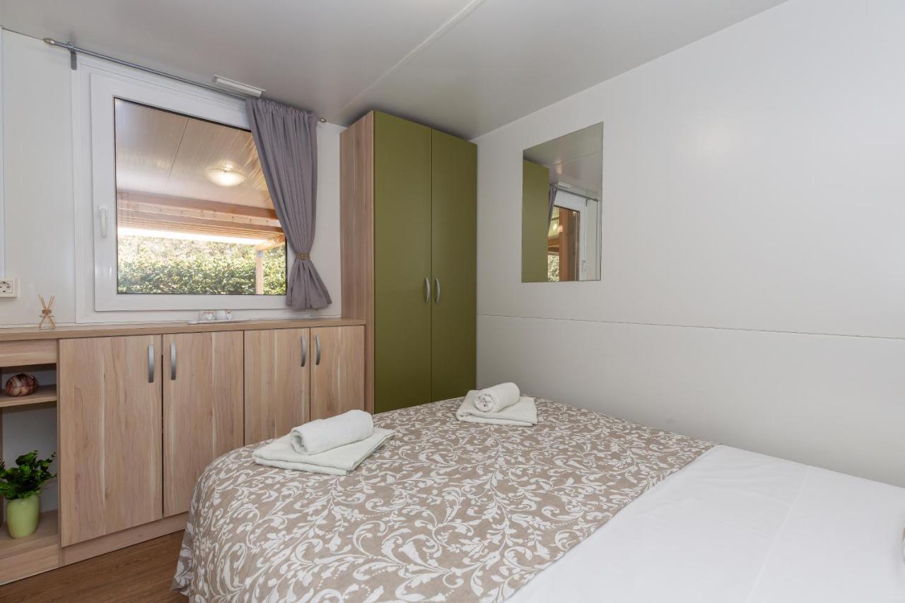 Mobile Pine Adria Camping Biograd Na Moru